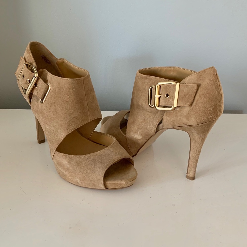 Nine West Suede Pump